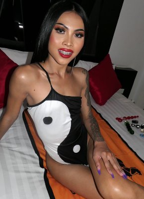 braces ladyboys